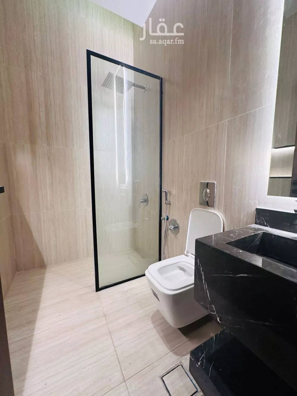 شقة 4 غرف في العارض 7