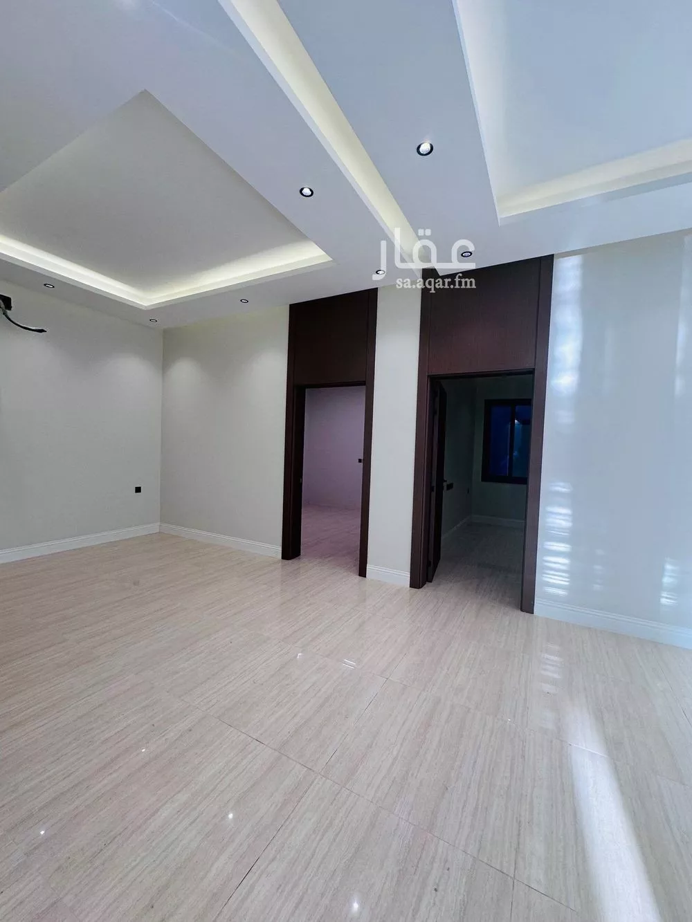 شقة 4 غرف في العارض 9