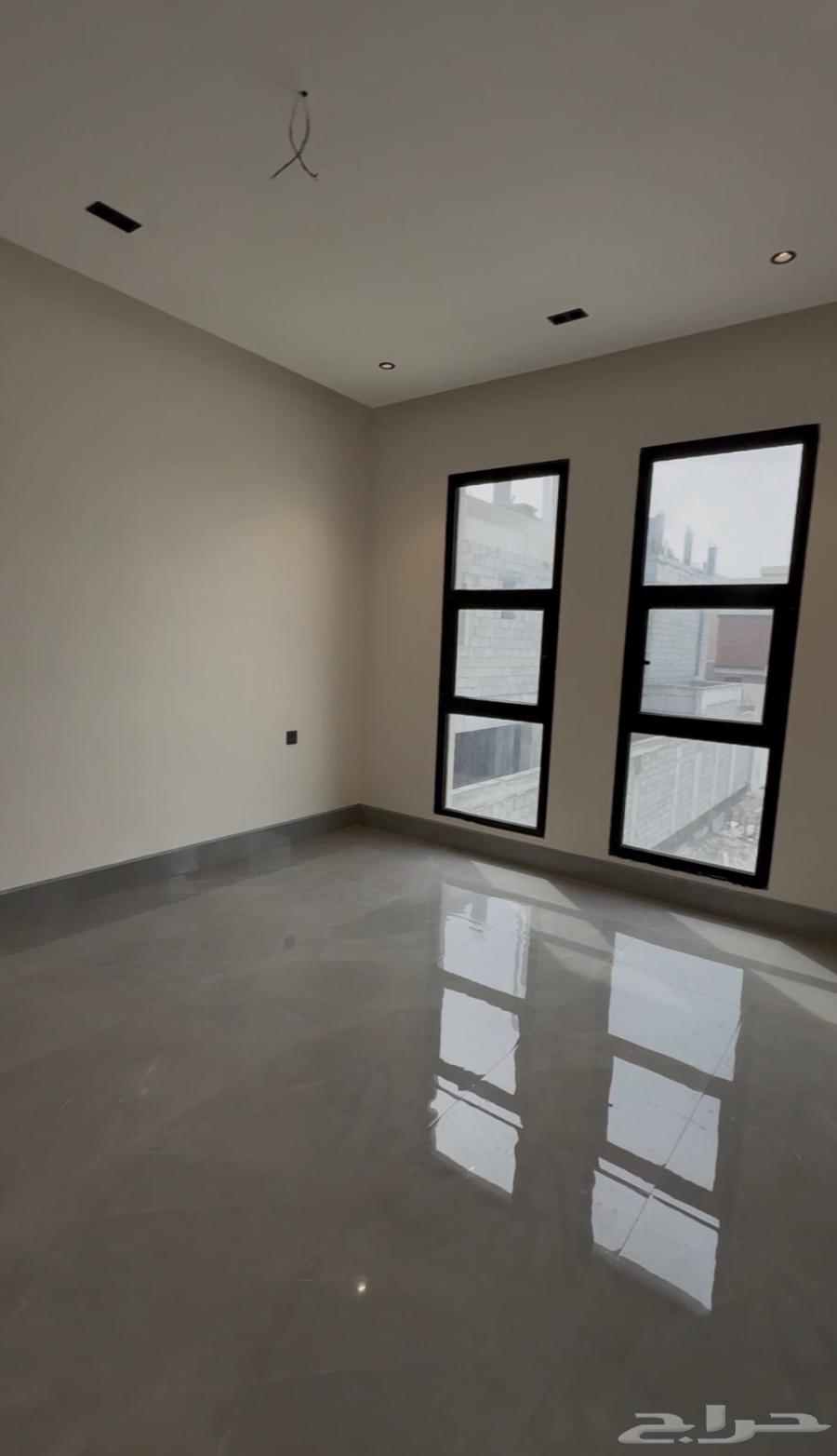 فيلا 6 غرف في السيف 9