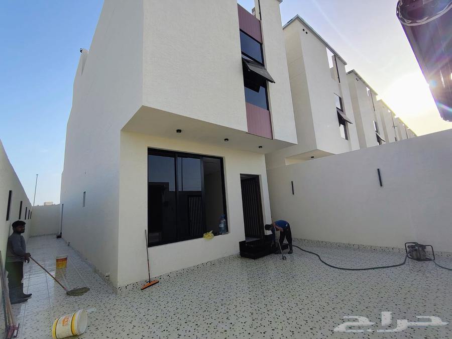 فيلا 4 غرف في البحيرة 2