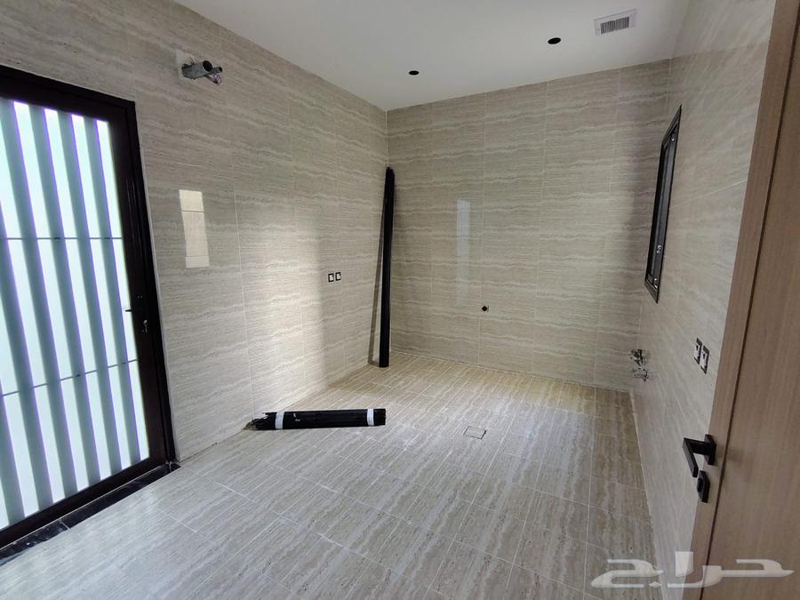 فيلا 4 غرف في البحيرة 4