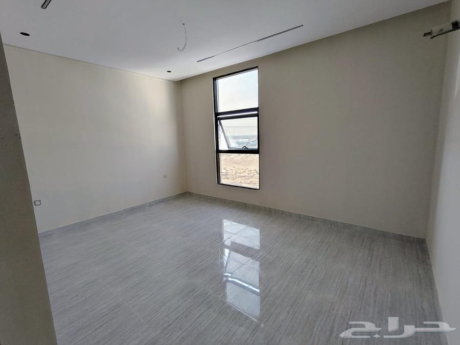 فيلا 4 غرف في البحيرة 5