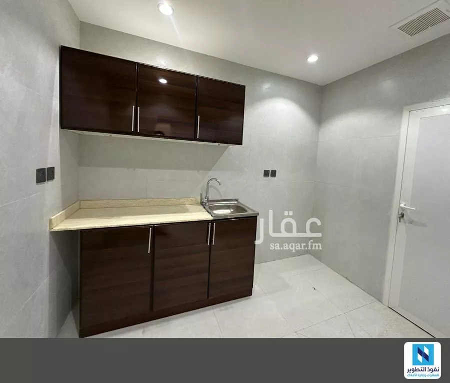 شقة 4 غرف في الوادي 5