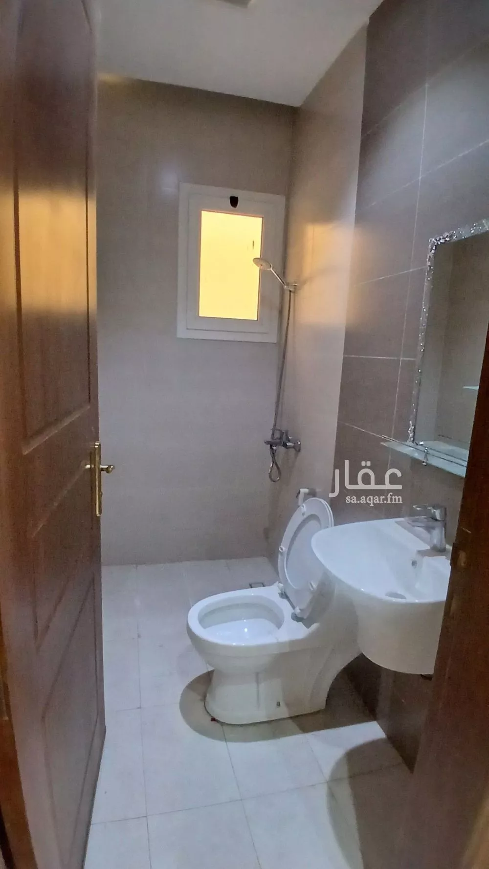 3 bedroom apartment in Al Khaleej 6