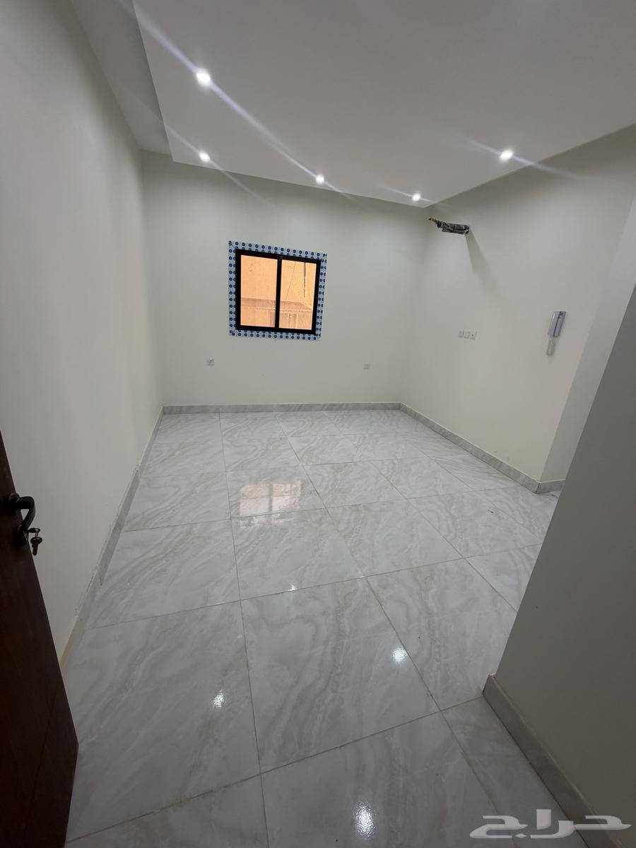 شقة 2 غرف في الخالدية 19