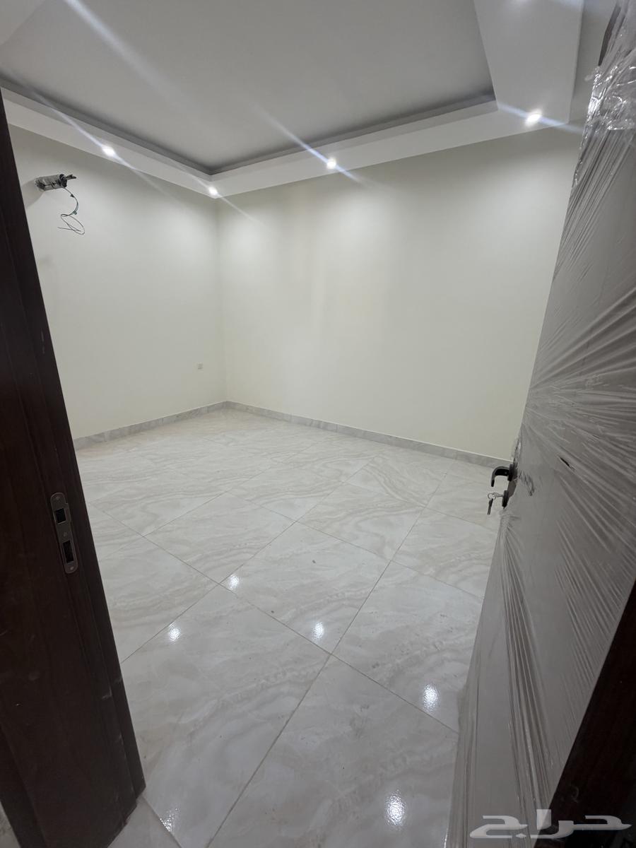 شقة 2 غرف في الخالدية 8