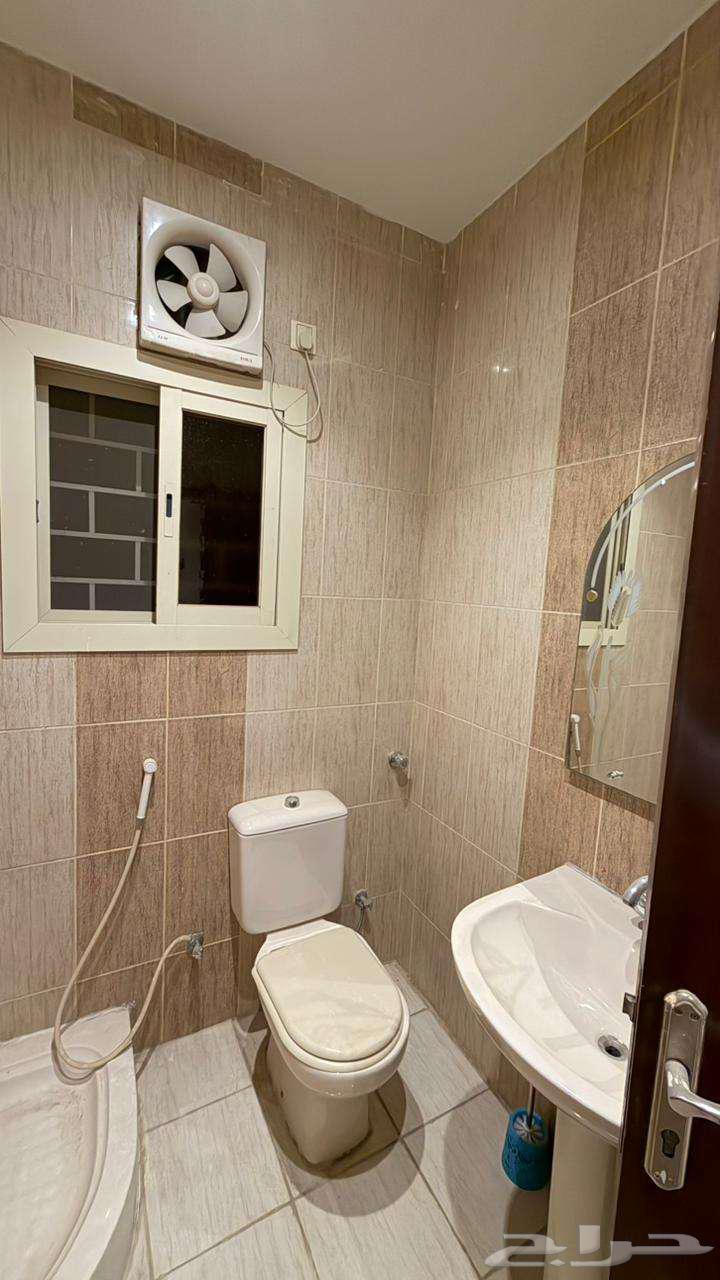 شقة 4 غرف في العوالي 14