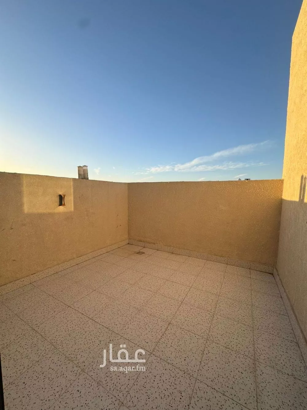 فيلا 5 غرف في العارض 9