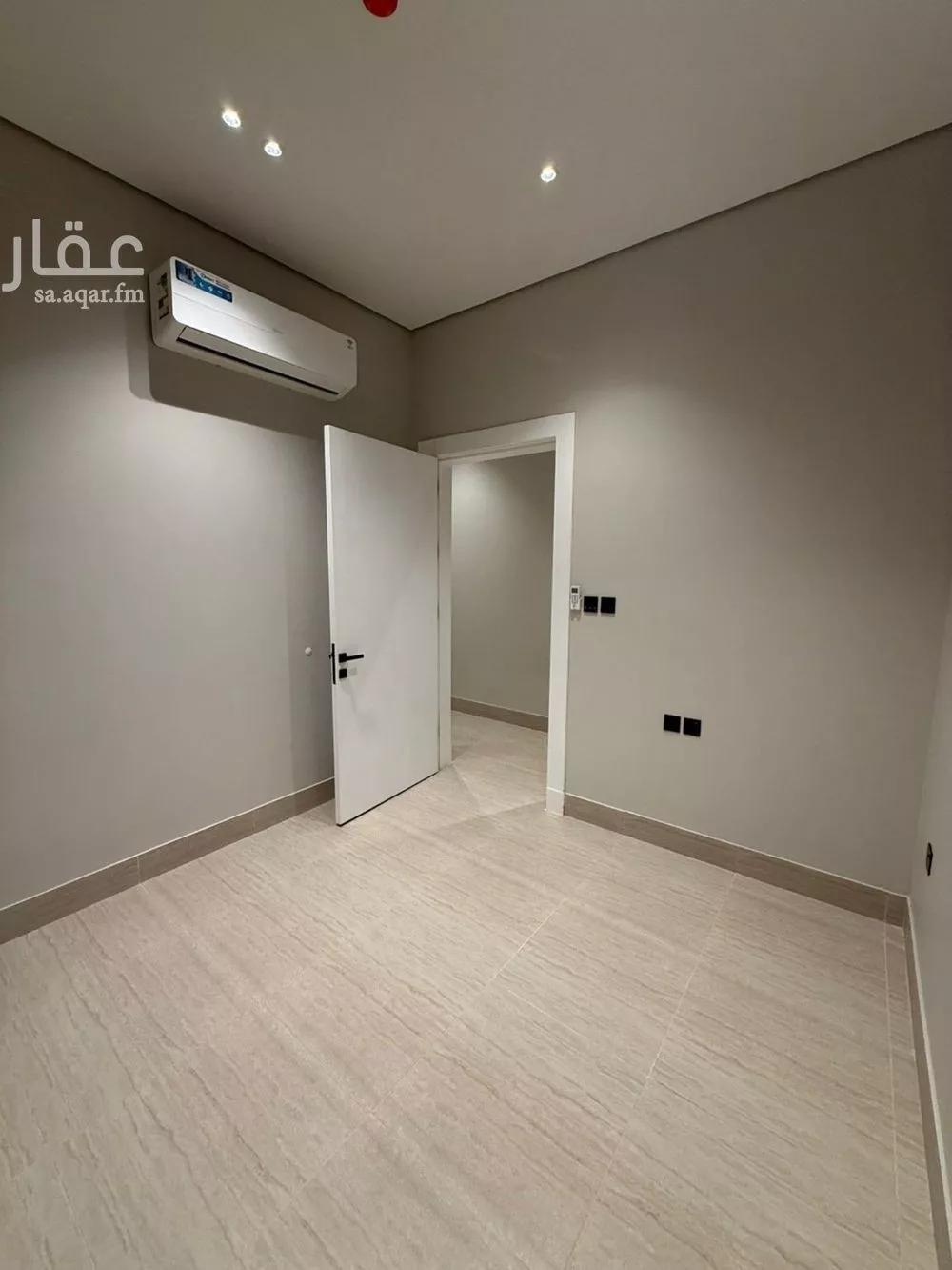 شقة 3 غرف في الرمال 13