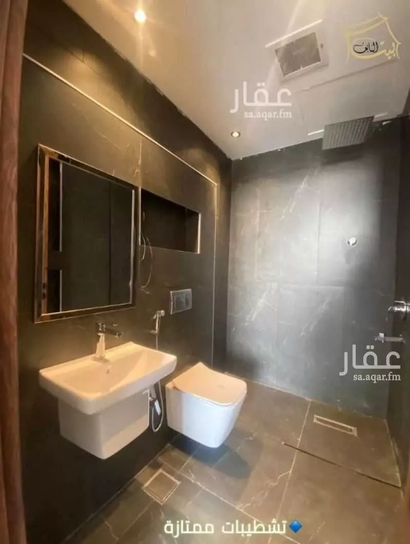 شقة 5 غرف في الرمال 3