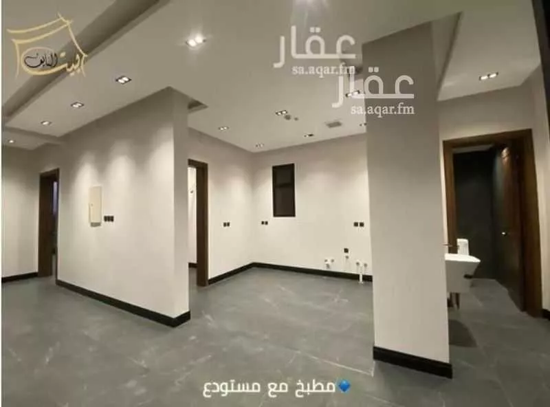 شقة 5 غرف في الرمال 4