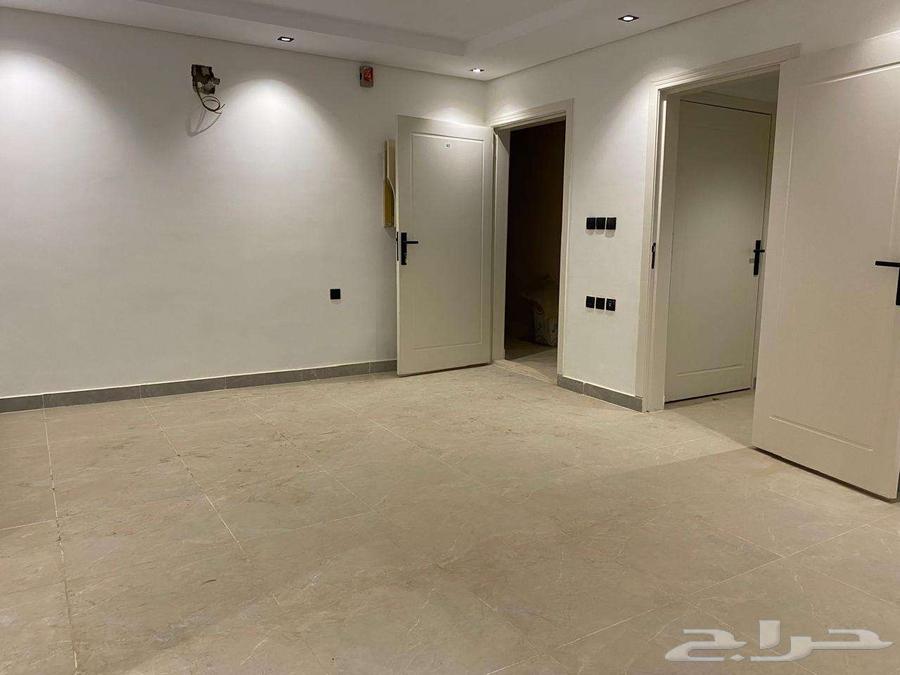 شقة 3 غرف في بطحاء قريش 5