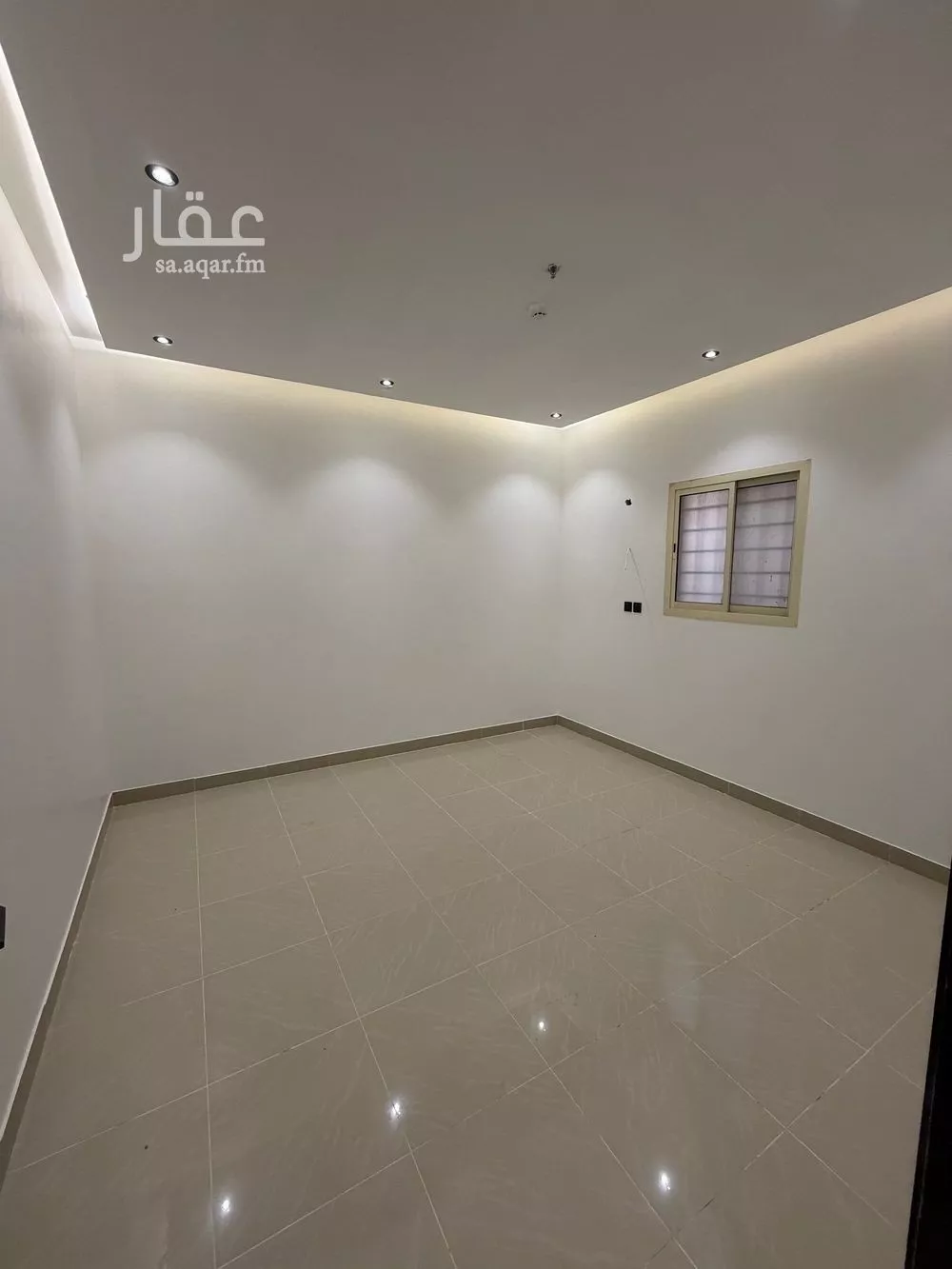 عمارة 1650 م² في اليرموك 7