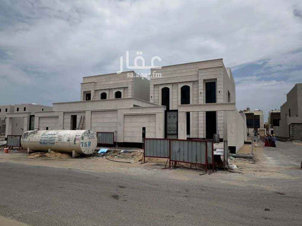 فيلا 6 غرف في الشراع 3