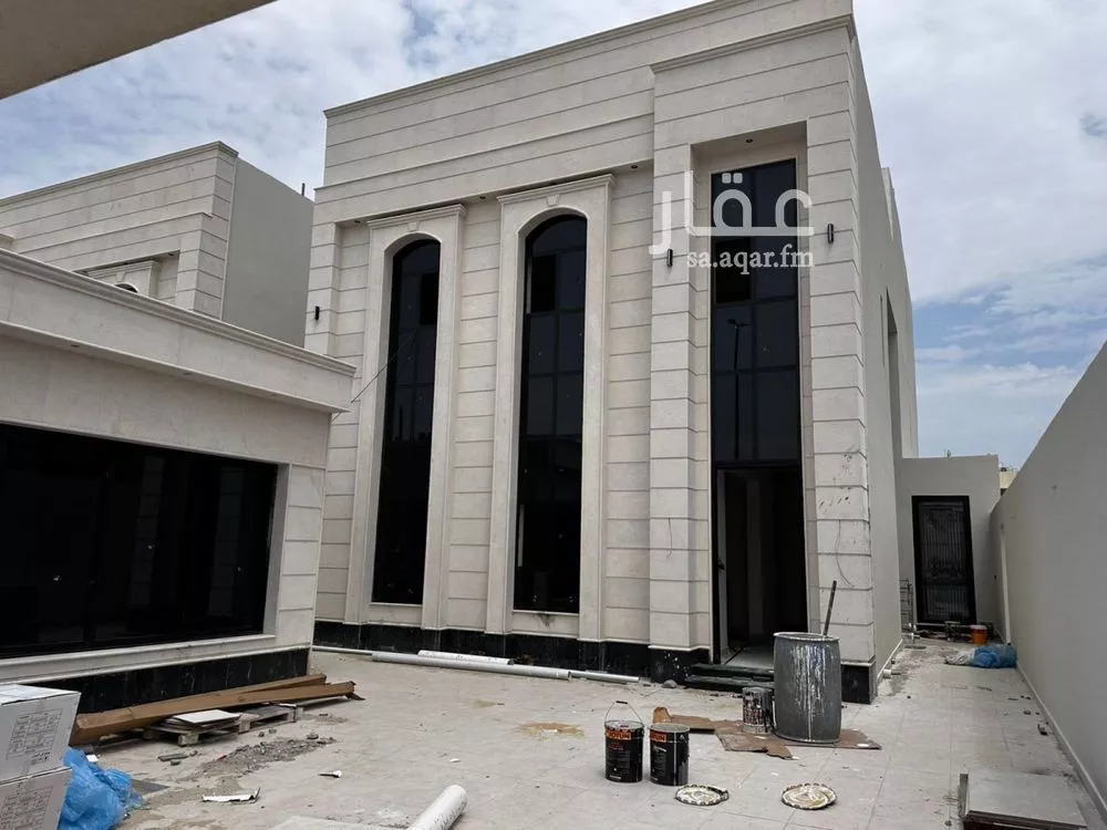 فيلا 6 غرف في الشراع 4