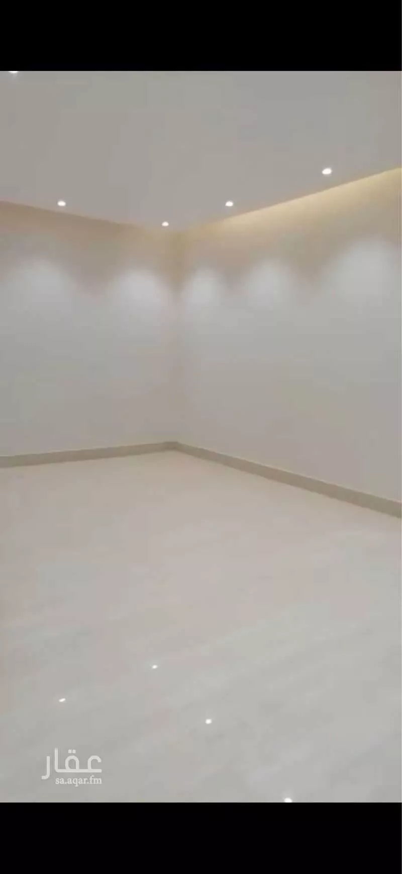 فيلا 4 غرف في العارض 4