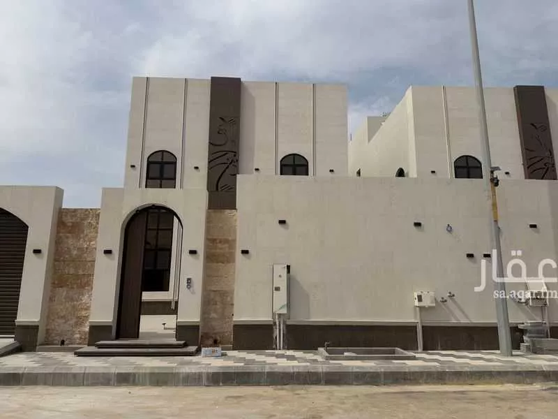 فيلا 9 غرف في الصواري 8