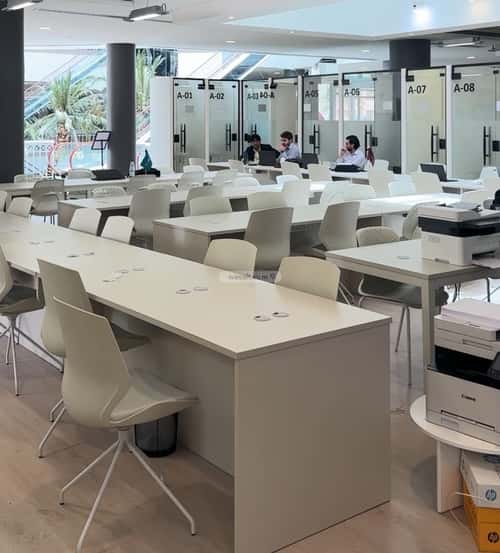 مكتب 10829 م² في الروضة 19