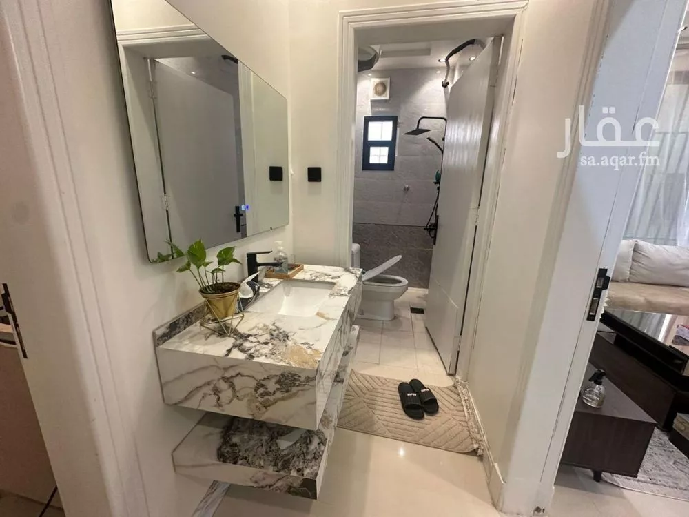 فيلا 7 غرف في المونسية 3