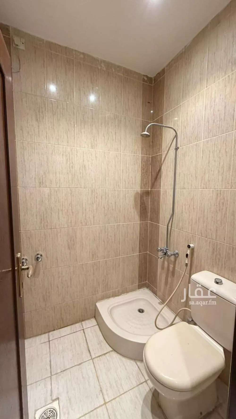 شقة 4 غرف في العوالي 12