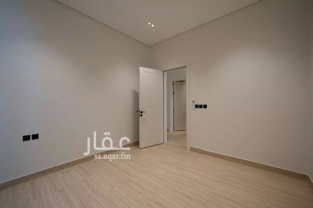 دور 4 غرف في العليا 9