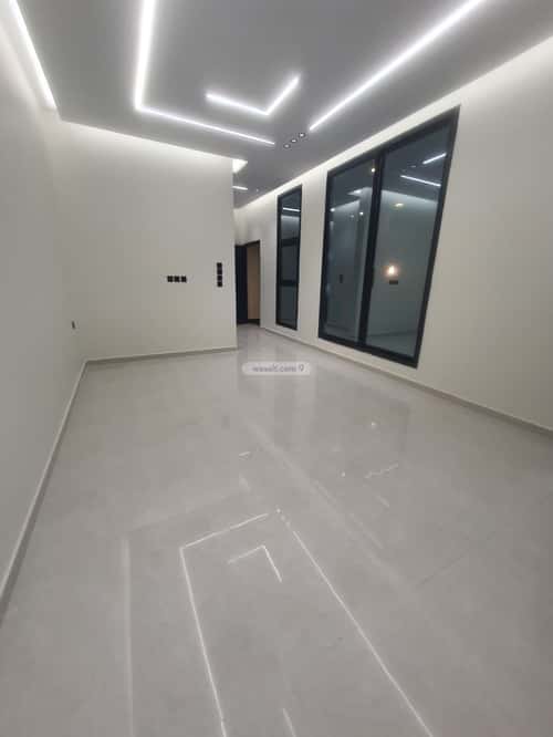 فيلا 6 غرف في احد 4