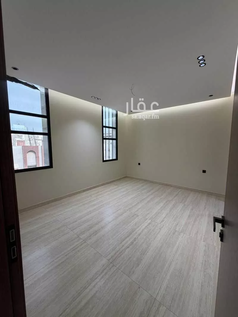 شقة 4 غرف في الروضة 7