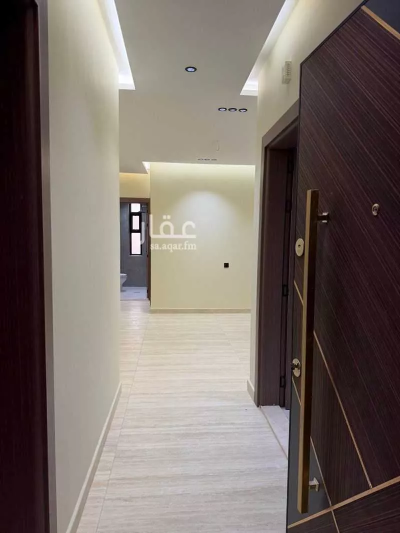 شقة 4 غرف في الروضة 8