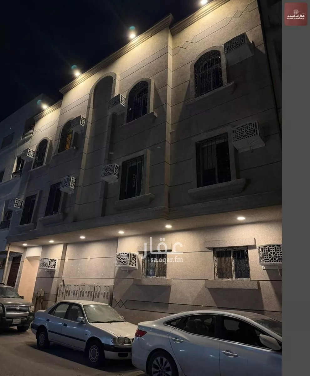 عمارة 302 م² في الخبر الشمالية 2