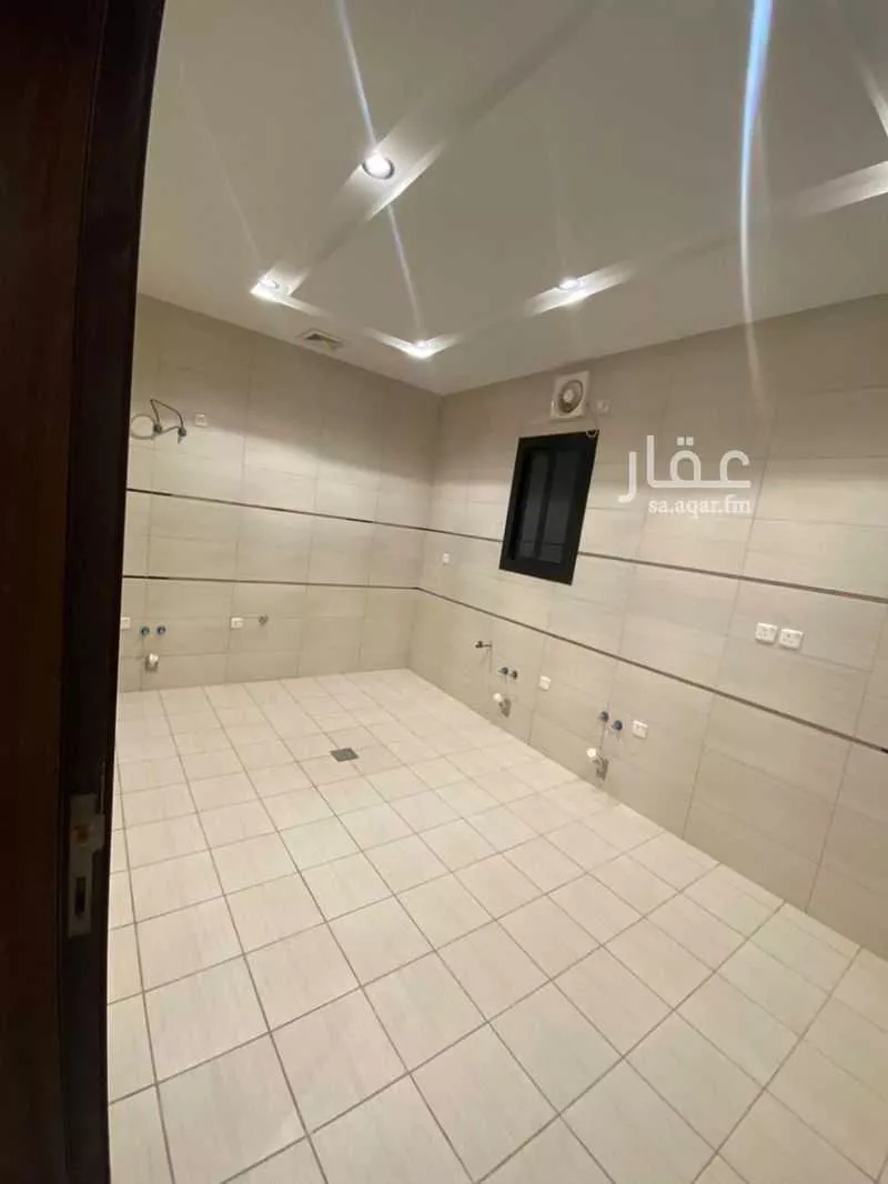 5 bedroom apartment in Al Marwa 7