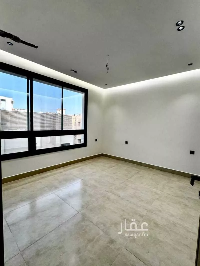 شقة 4 غرف في الروضة 16