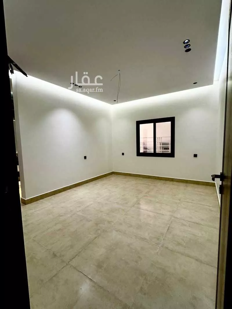 شقة 4 غرف في الروضة 10