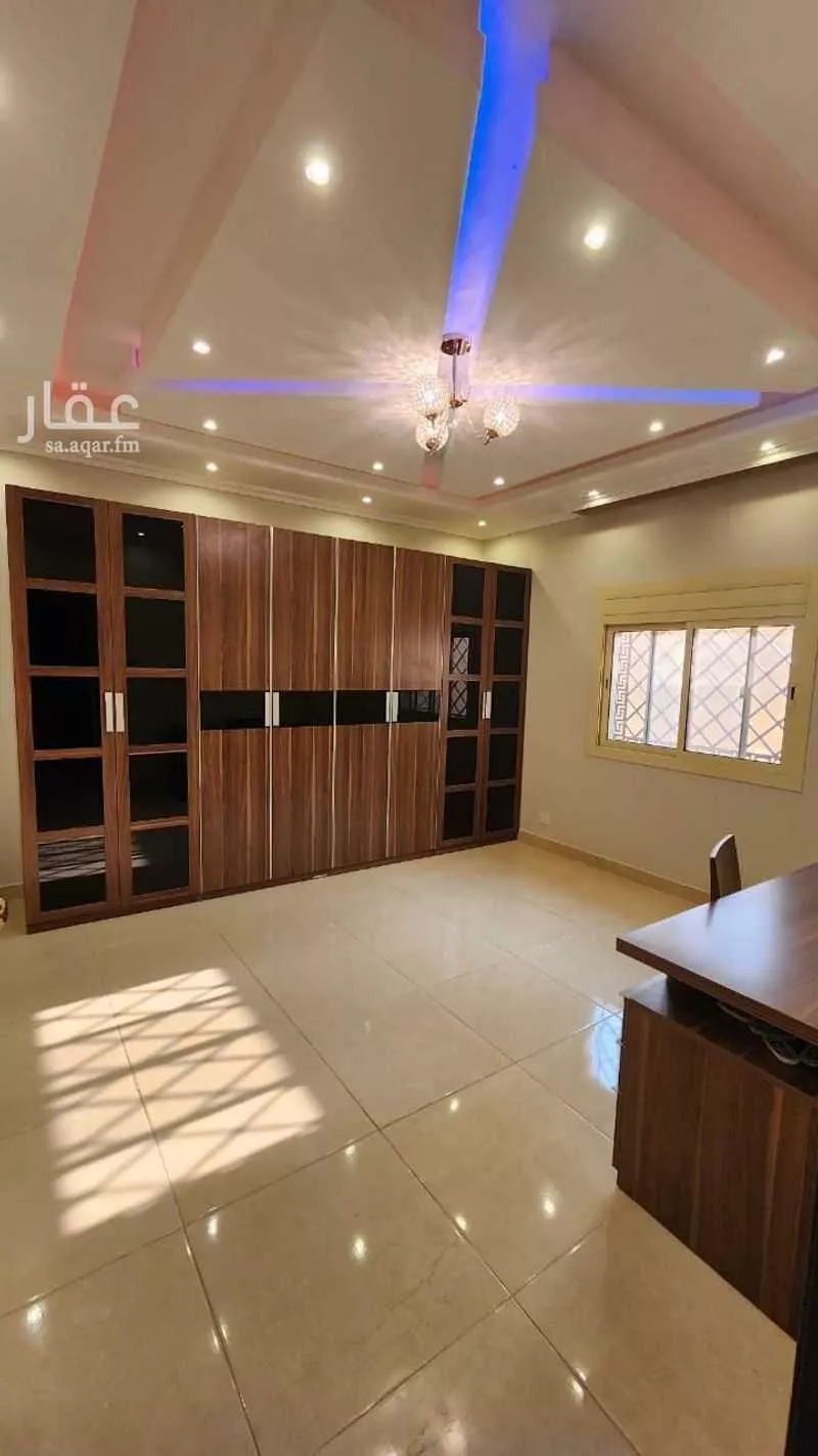 دور 7 غرف في الشراع 8