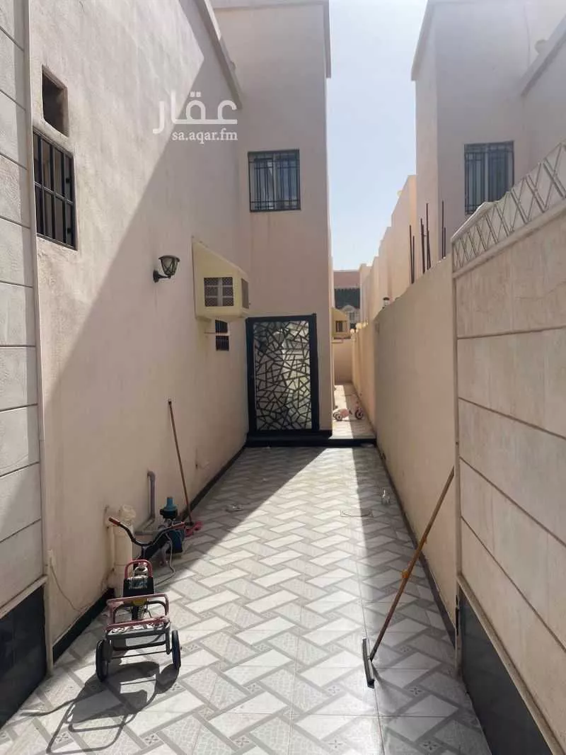 فيلا 6 غرف في بحرة 3