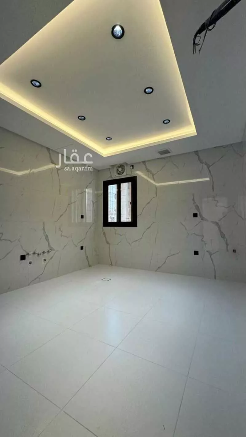 شقة 4 غرف في الروضة 2