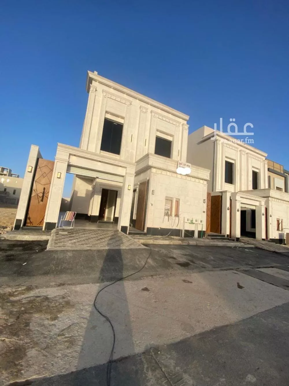 3 bedroom floor in Al Janadriyah 3