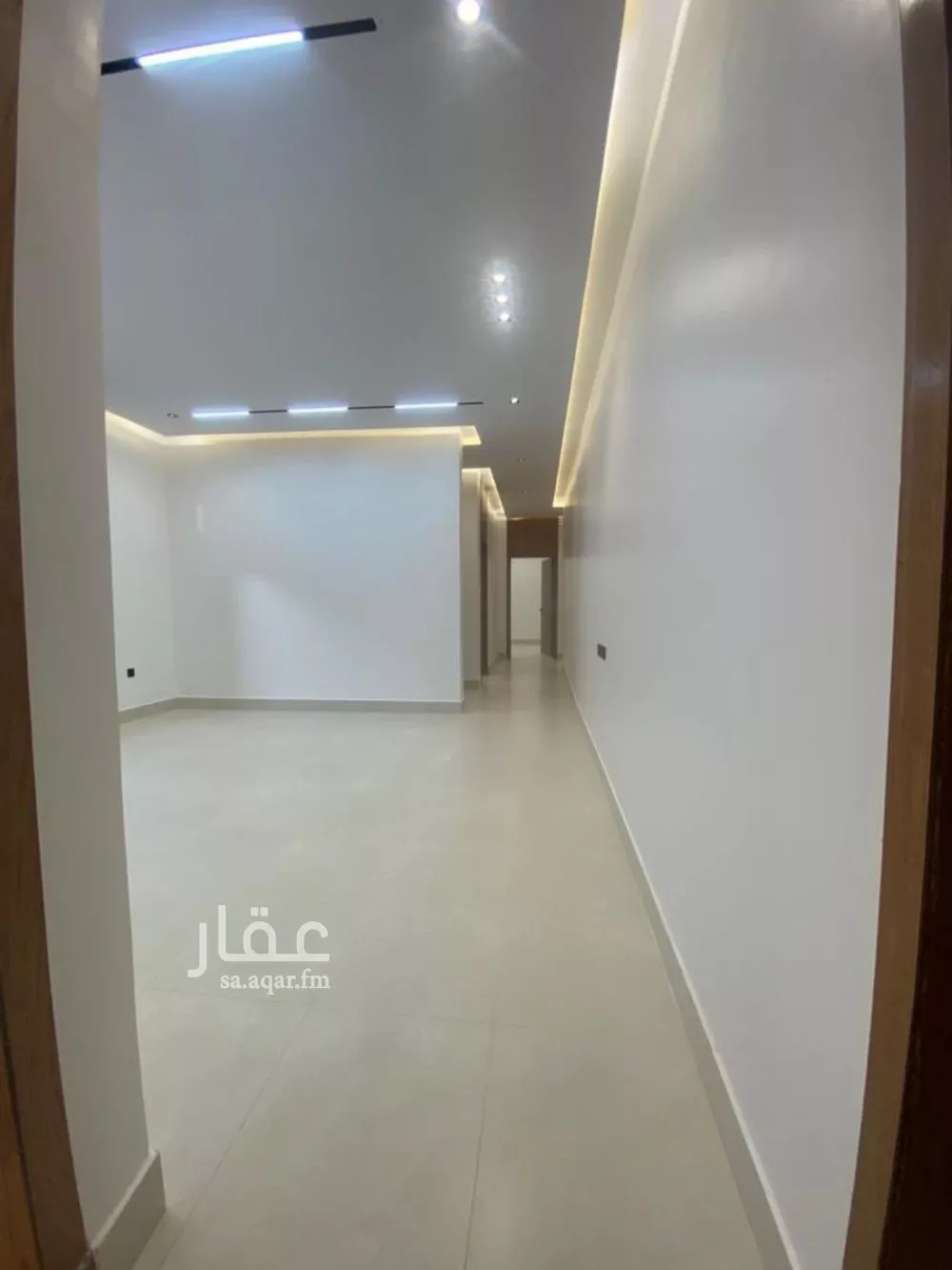 3 bedroom floor in Al Janadriyah 5
