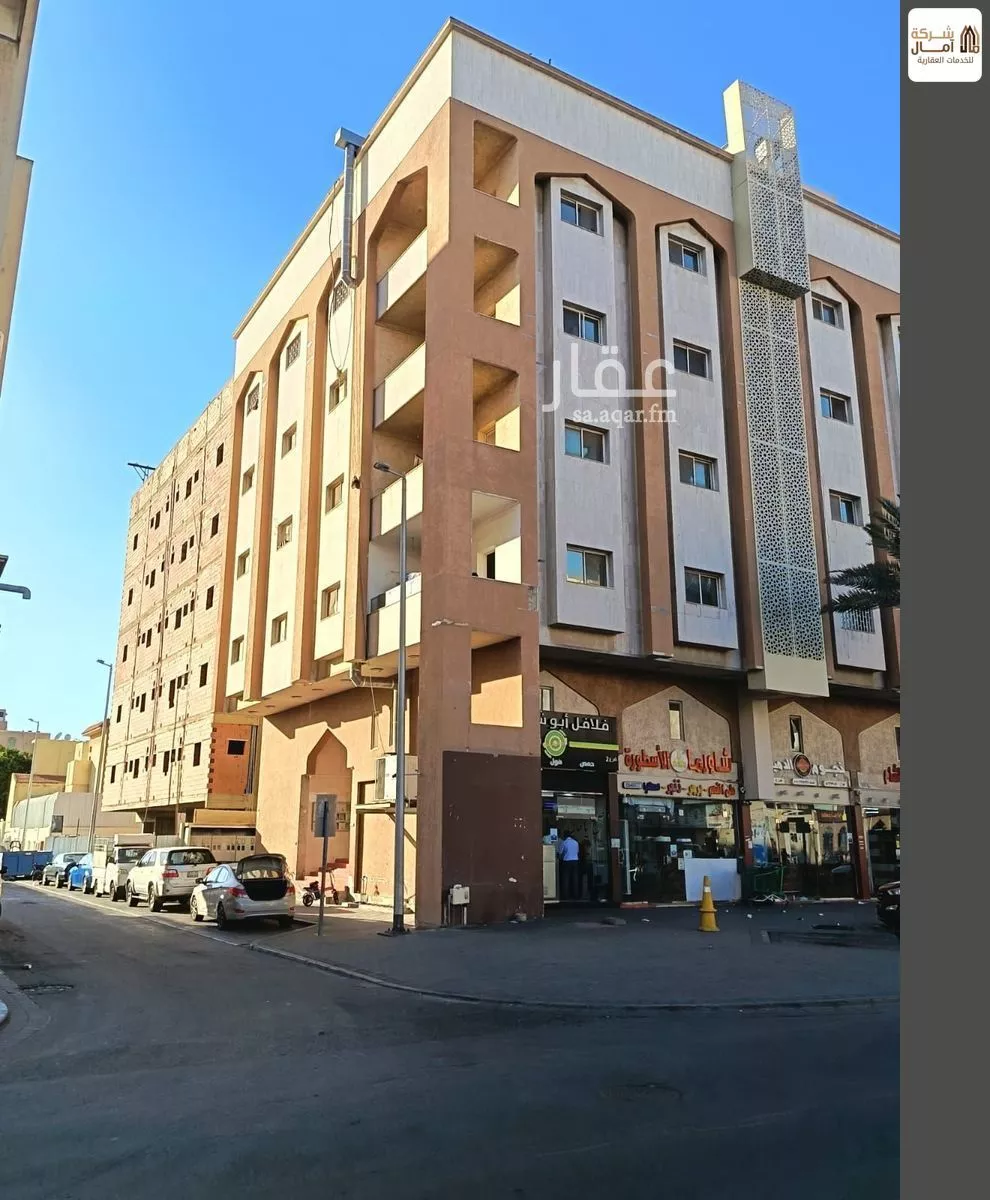 عمارة 529 م² في الشرفية 4