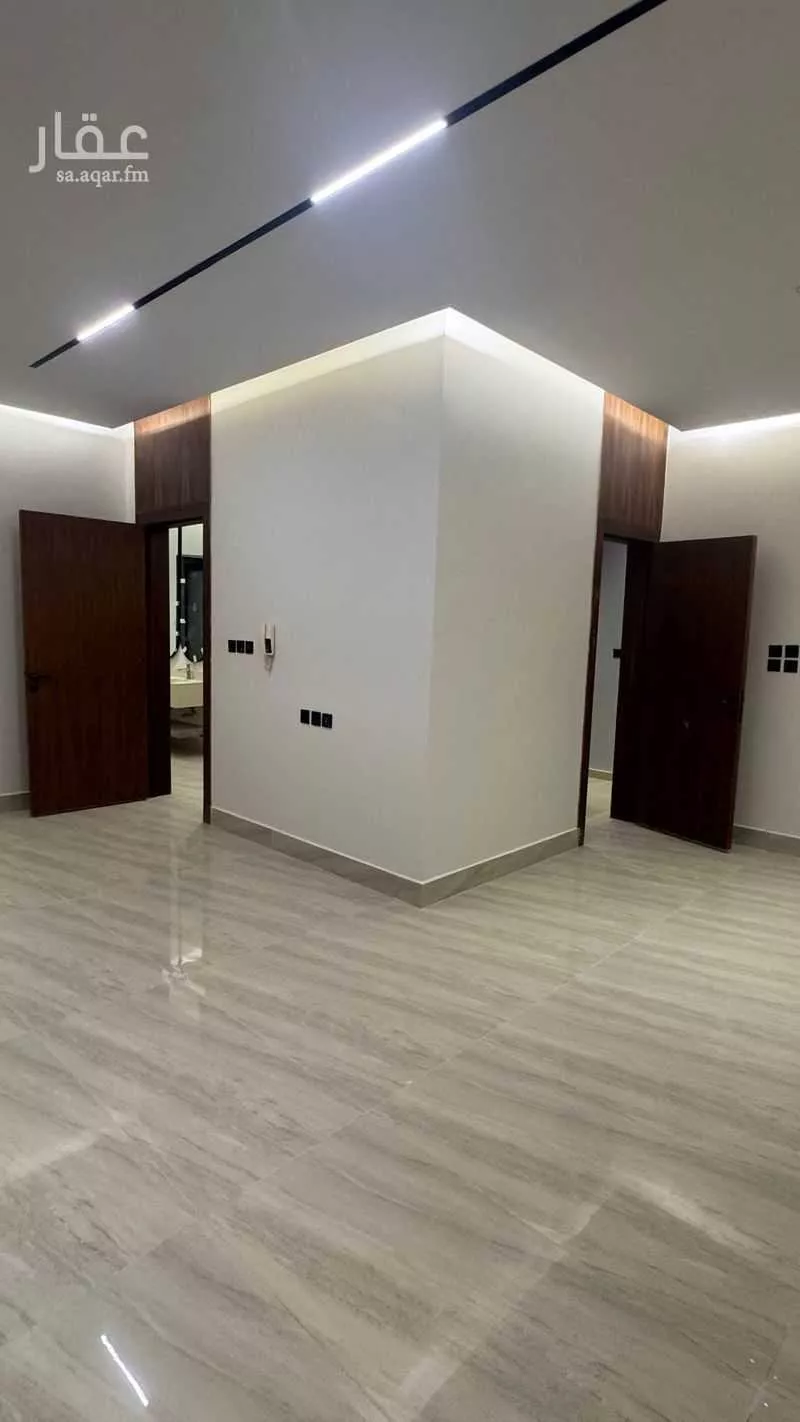 8 bedroom floor in Dirab 2