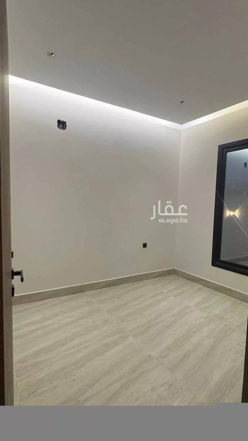 8 bedroom floor in Dirab 19