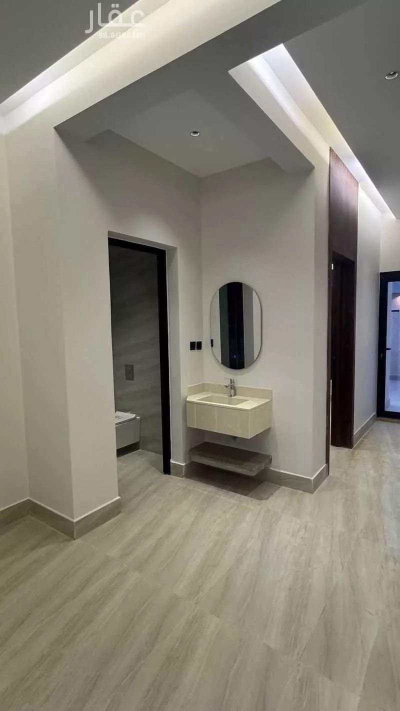 8 bedroom floor in Dirab 22