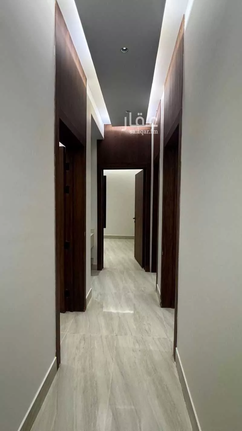 8 bedroom floor in Dirab 5