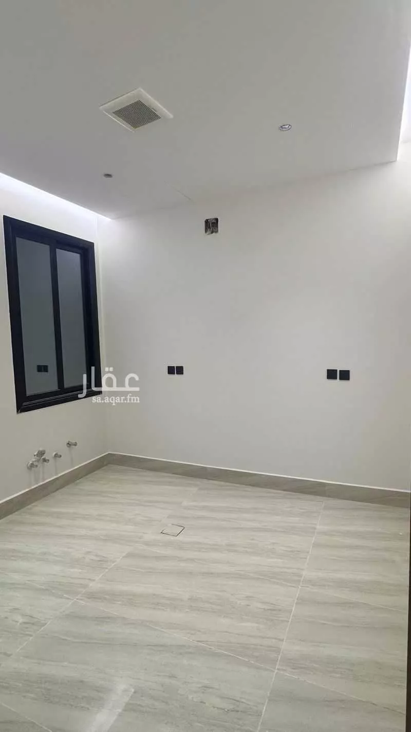 8 bedroom floor in Dirab 7