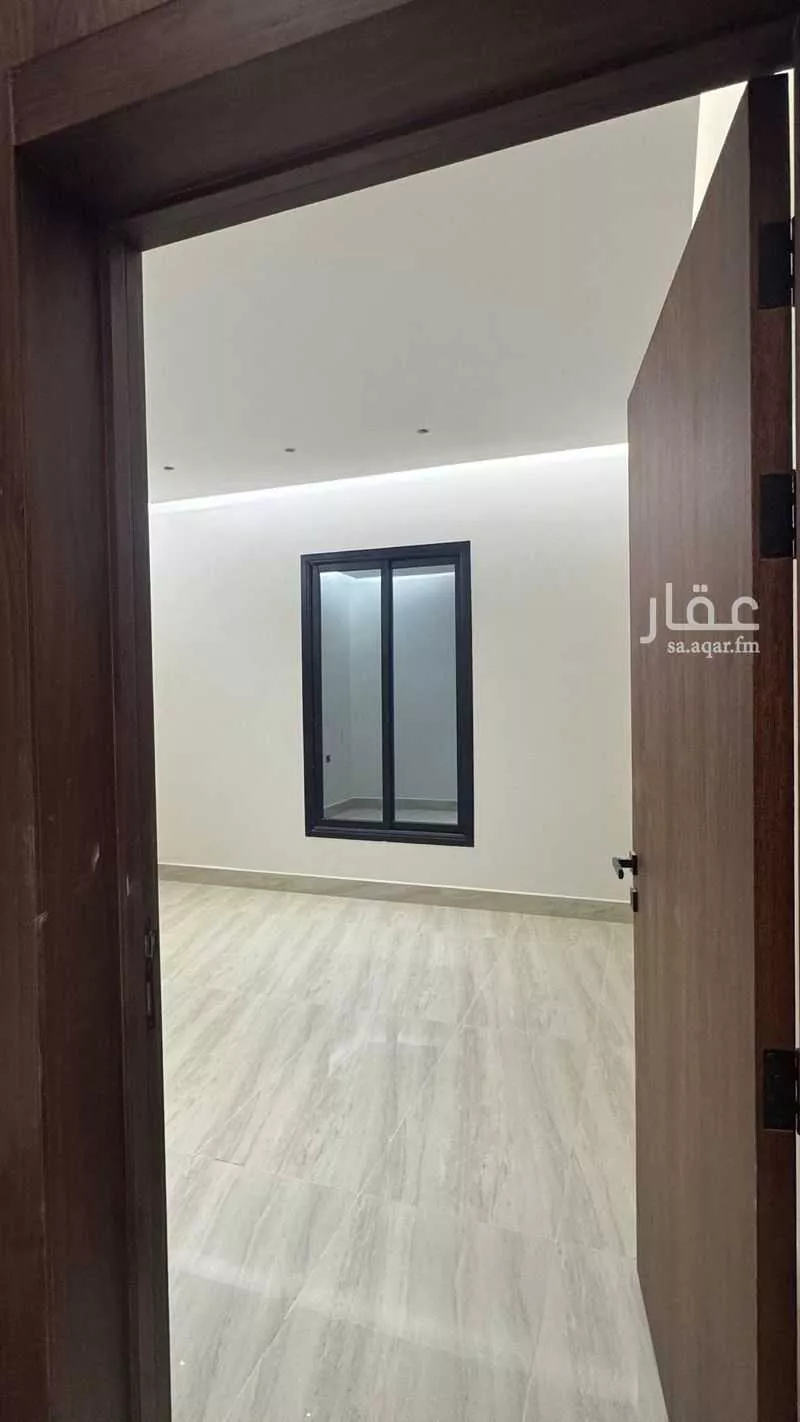 8 bedroom floor in Dirab 9