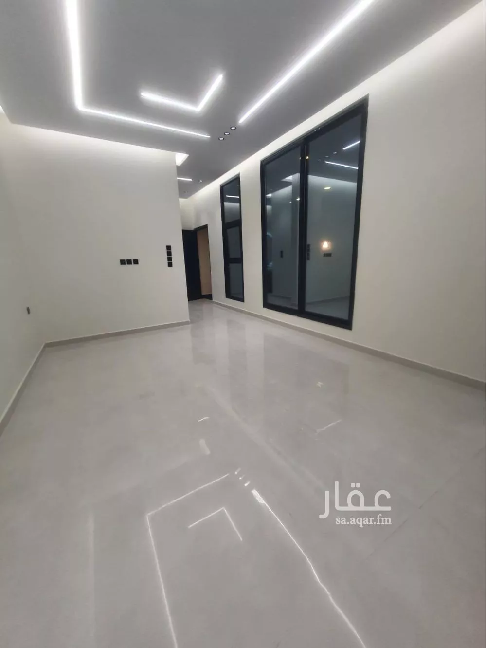 فيلا 5 غرف في احد 3