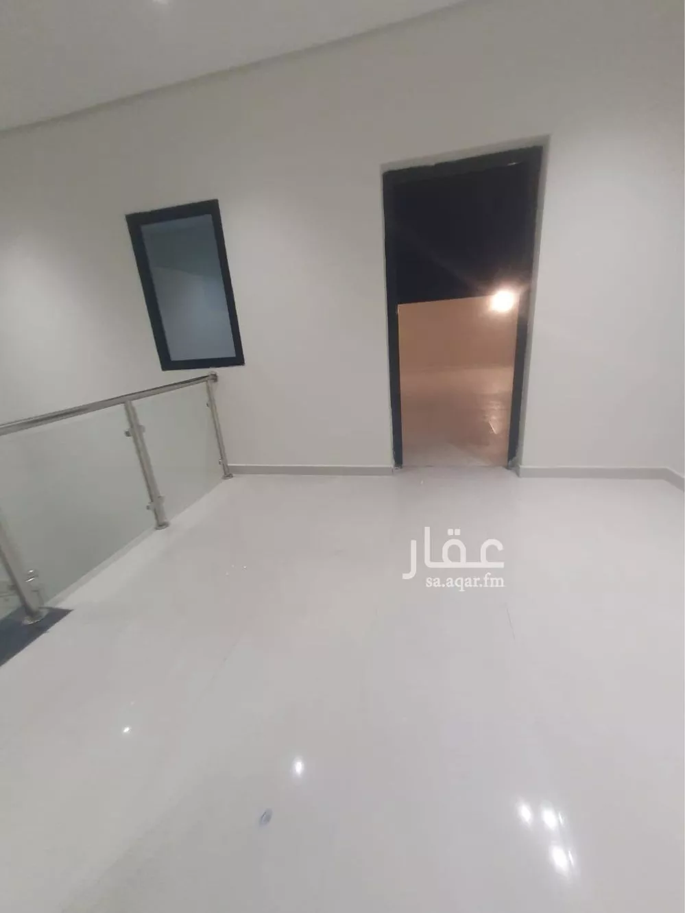 فيلا 6 غرف في احد 2