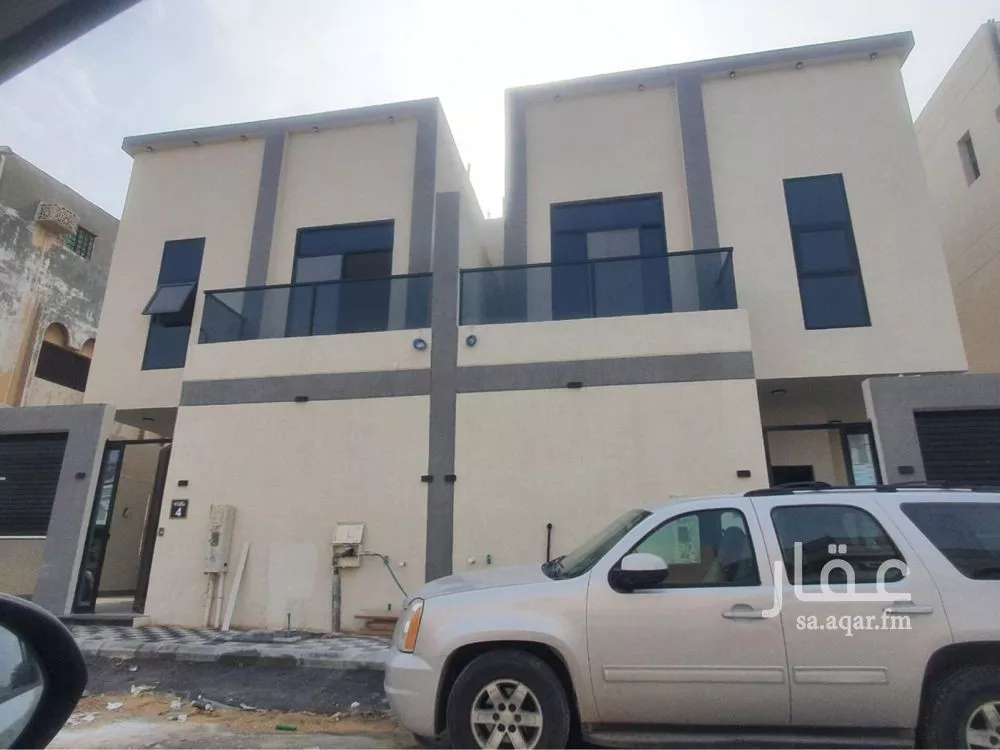 فيلا 5 غرف في احد 2