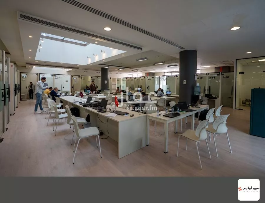 مكتب 10829 م² في الروضة 3