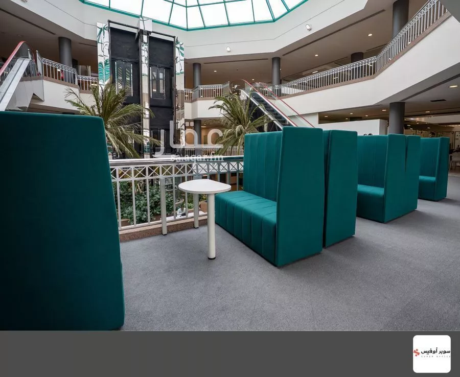 مكتب 10829 م² في الروضة 4