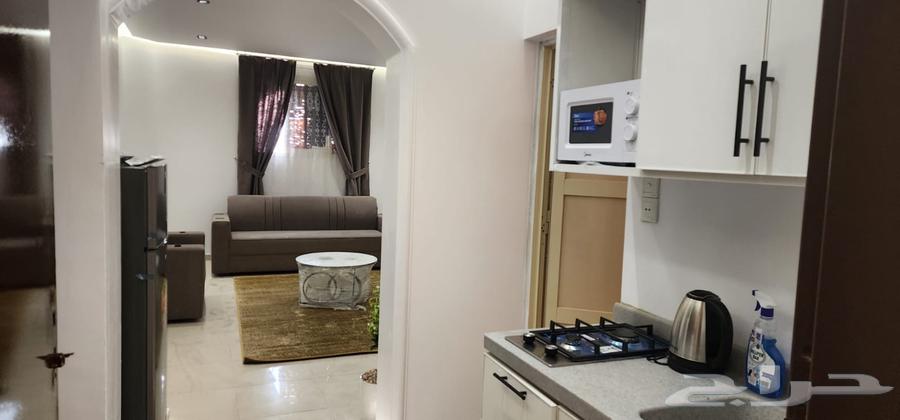 شقة 38 غرف في النزهة 4